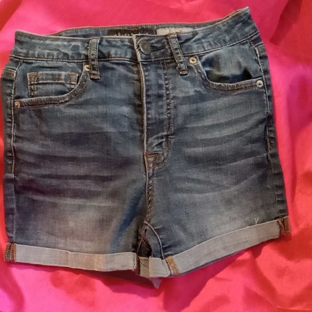 Aeropostile High Waisted Midi Blue Jean Shorts Size 2 Juniors
